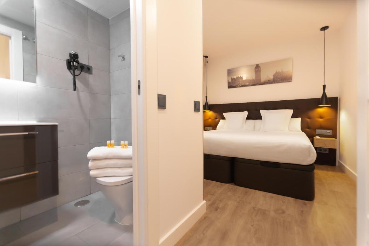 Woohoo Rooms Hortaleza Madrid Esterno foto