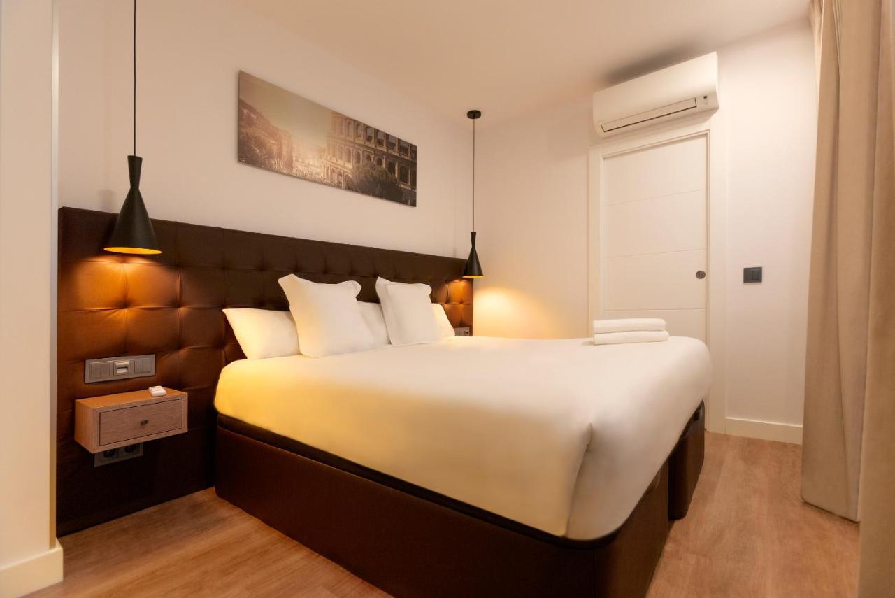 Woohoo Rooms Hortaleza Madrid Esterno foto